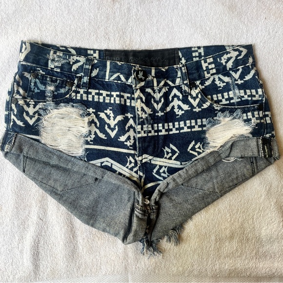 One Teaspoon Aztec Cuffed Distressed Denim Shorts - Picture 1 of 9